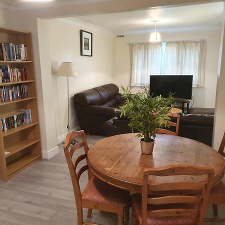 Вилла Elegant House 10 Minutes Walk To Wembley Stadium Лондон Экстерьер фото